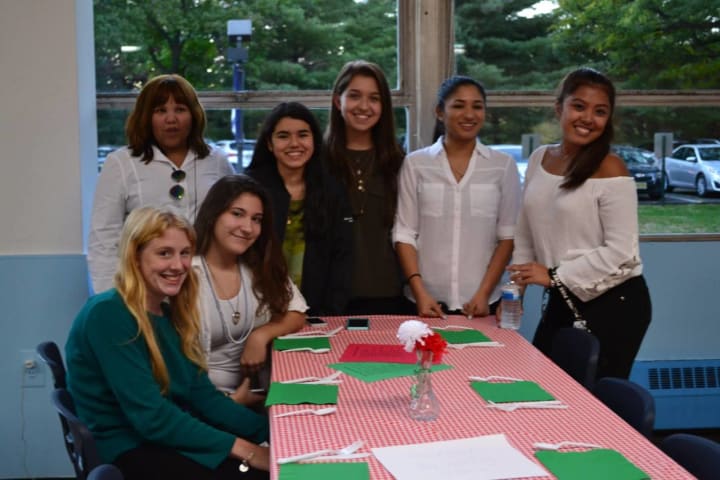 Immaculate Conception High School seniors had a pasta dinner fundraiser.