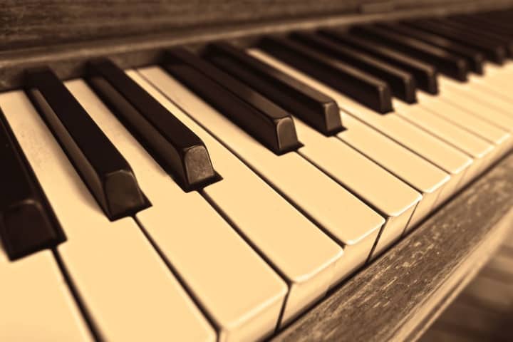 Fairfield County&#x27;s essential workers can sign up now for free piano lessons.
