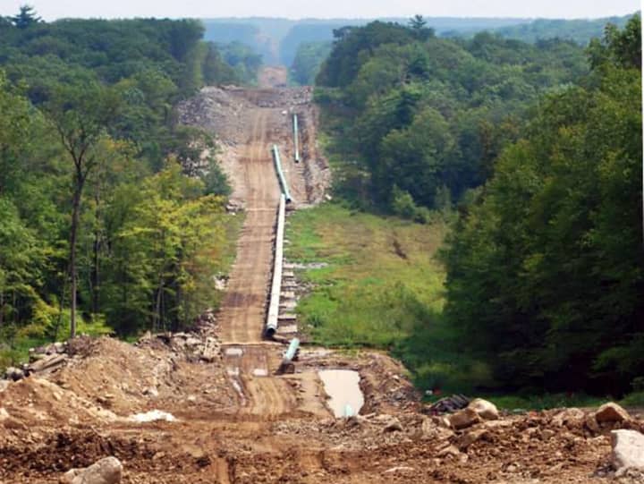 Bloomingdale, faced with a dual pipeline installation, has passed a zoning ordinance prohibiting unregulated pipelines anywhere in town. Shown is a pipeline installation in northern New Jersey.