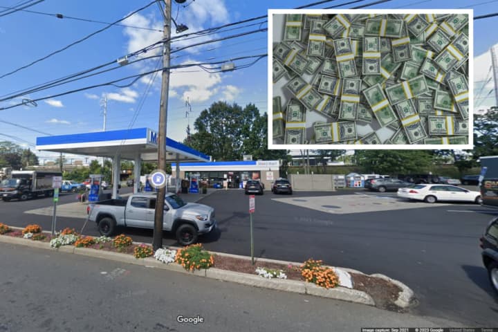 <p>A $2 million Powerball prize sold at a Norwalk convenience store has been claimed.&nbsp;</p>