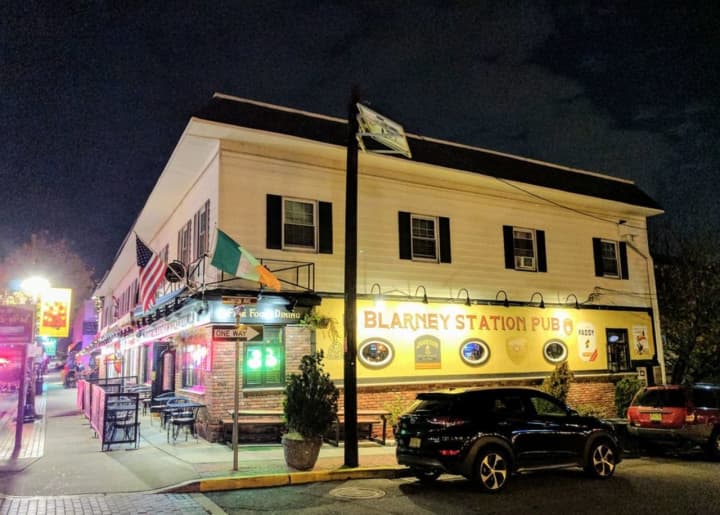 Blarney Station is a local favorite for drinks in Rutherford.