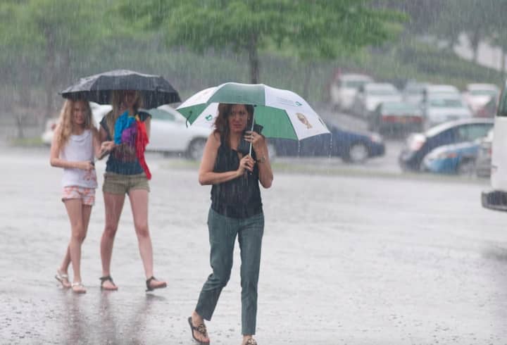 Fairfield County residents could continue to see rainy weather this weekend.