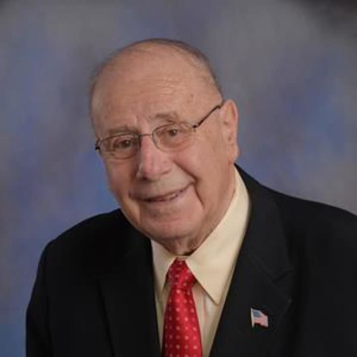 Former White Plains Mayor Joseph Delfino has been named the top honoree of the 33rd annual Westchester Senior Citizen Hall of Fame awards.