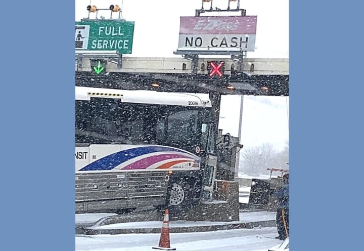 No injuries were reported in the NJ Turnpike toll crash in Newark.