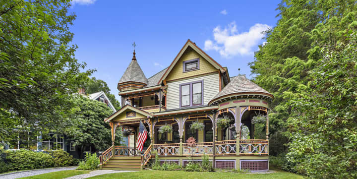 49 The Parkway Road in Bedford features Queen Anne Victorian architecture that is not often found in the United States.
