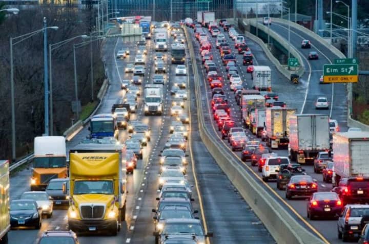 Drivers in the U.S. can face up to 42 hours sitting in traffic and even double that amount when living in larger cities.