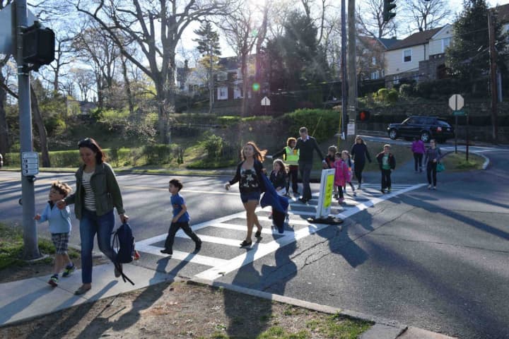 Bronxville Elementary School students and their families walked to school last week in honor of Earth Day.