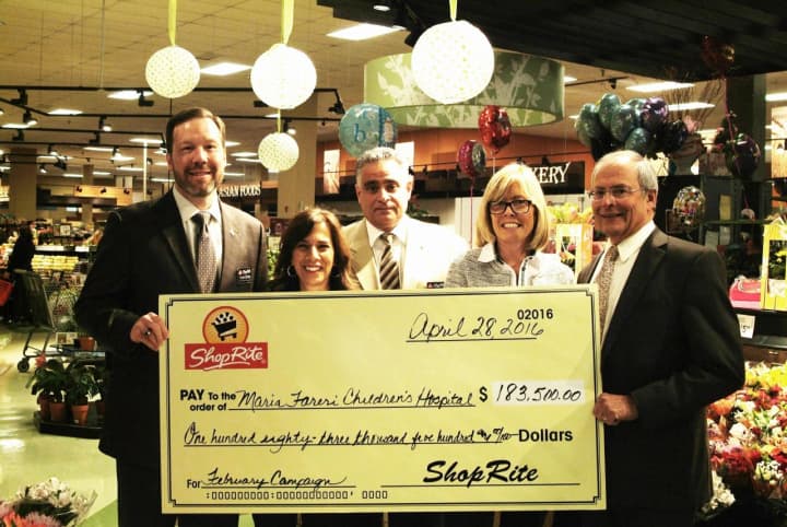 From left, Tom Urtz, Josie Long and John Salcito from Shoprite; Lianne Hales Dugan from Westchester Medical Center Foundation; Dr. Michael Gewitz, from Maria Fareri Children’s Hospital.