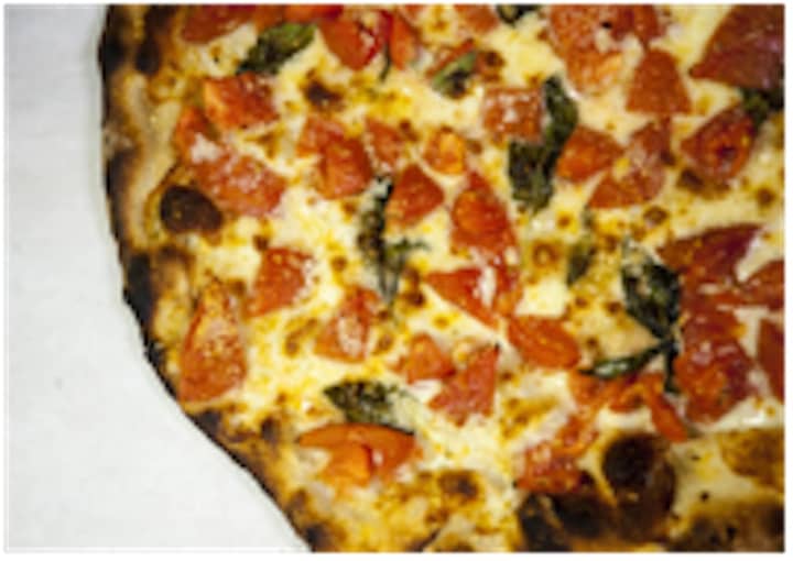 Frank Pepe Pizzeria in Yonkers offers a Yonkers Brewing Company &quot;Brewmaster&#x27;s&quot; tasting event, pairing pizza and beer at the pizzeria on June 8 and 15.