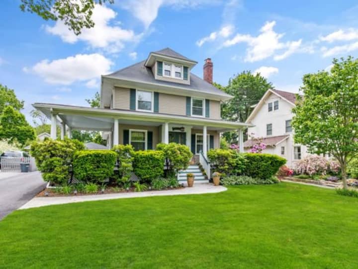 This Glen Rock home is in one of the NJ&#x27;s hottest real estate markets.