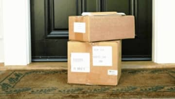 Ramapo police are warning residents that packages could be stolen from porches. Take precautions to avoid becoming a victim of thieves.