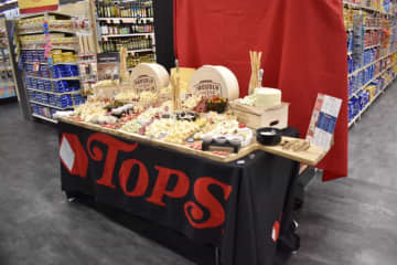 Tops Market is hiring new employees in the Hudson Valley and offering temporary and permanent employees raises.