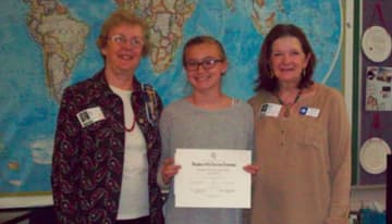 From left: Dianne Wells, DAR Chapter Regent; Molly Wunderlich; and Marge Pavlov, DAR Chapter Chairman, DAR Essay Contest.