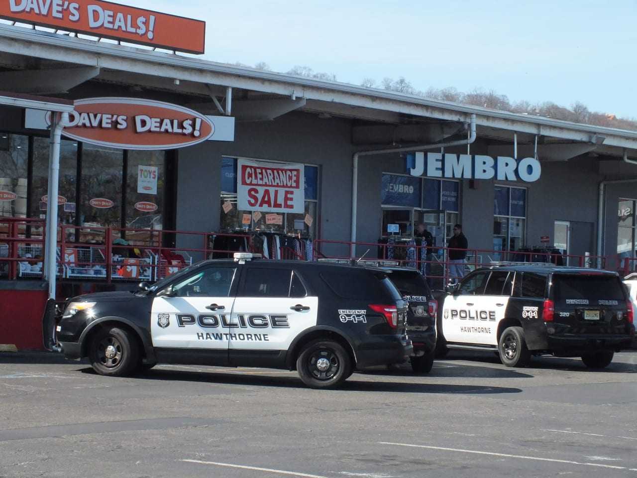 Hawthorne police at the Wagaraw Road shopping center.