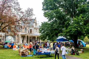 <p>The annual Old-Fashioned Flea Market will return Sept. 18 to Norwalk&#x27;s Lockwood-Mathews Mansion Museum.</p>