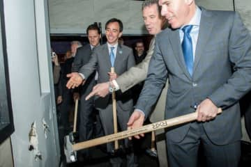 <p>Officials with RXR joining elected officials from New Rochelle to literally break ground at 587 Main St.</p>