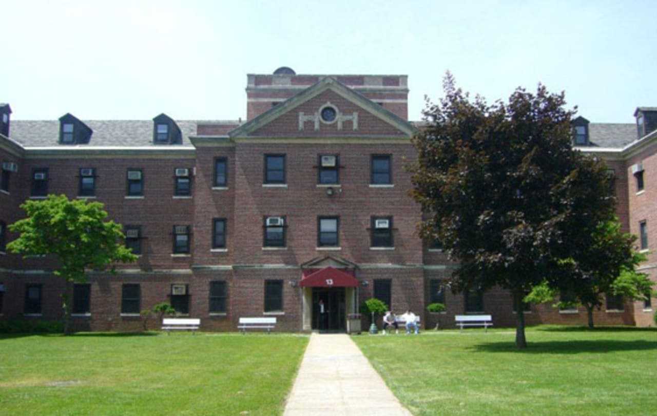 A new solar installation at the VA Medical Center in Montrose should save the government about $96,000 in energy costs each year, and protect the environment, Gov. Andrew Cuomo says.