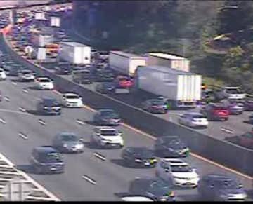 Delays on southbound I-87 in Rockland.