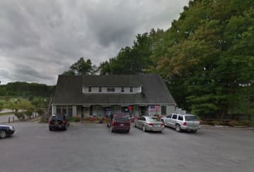 A local pizzeria and deli was saved thanks to quick work by the Croton Falls Fire Department.