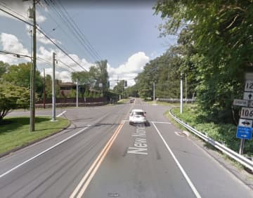 The intersection of East Avenue and New Norwalk Road in New Canaan.