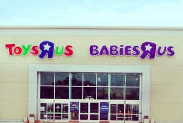 Toys R Us is trying for a comeback