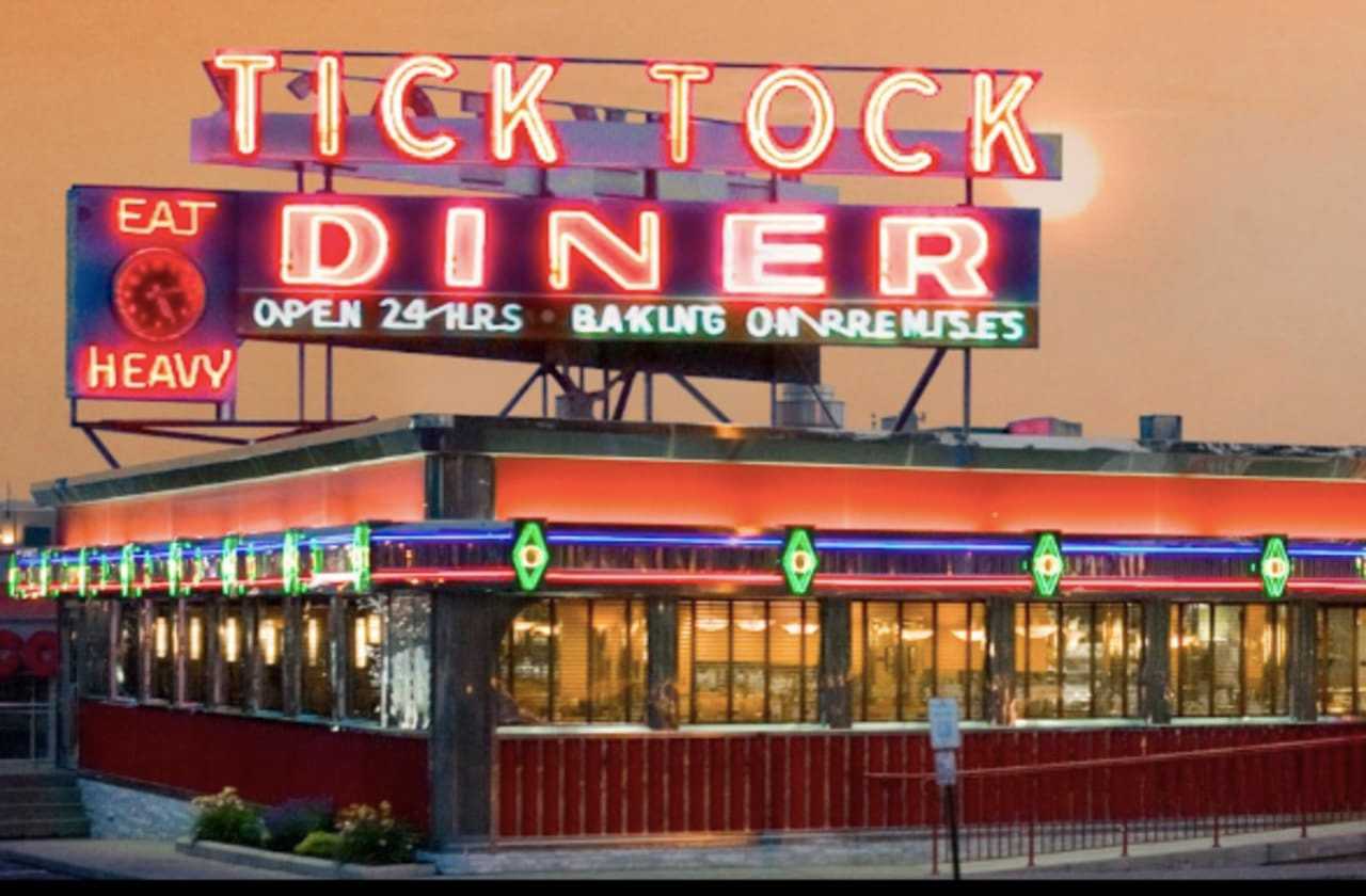 The Tick Tock Diner reopened last week after a 10-month renovation with a new menu, executive chef and more. Customers, however, are unimpressed.