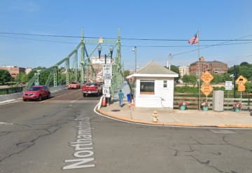 A bridge monitor at the Northampton Street Toll-Supported Bridge between Phillipsburg and Easton, Pennsylvania has tested positive for COVID-19, Delaware River Joint Toll Bridge Commission officials said.
