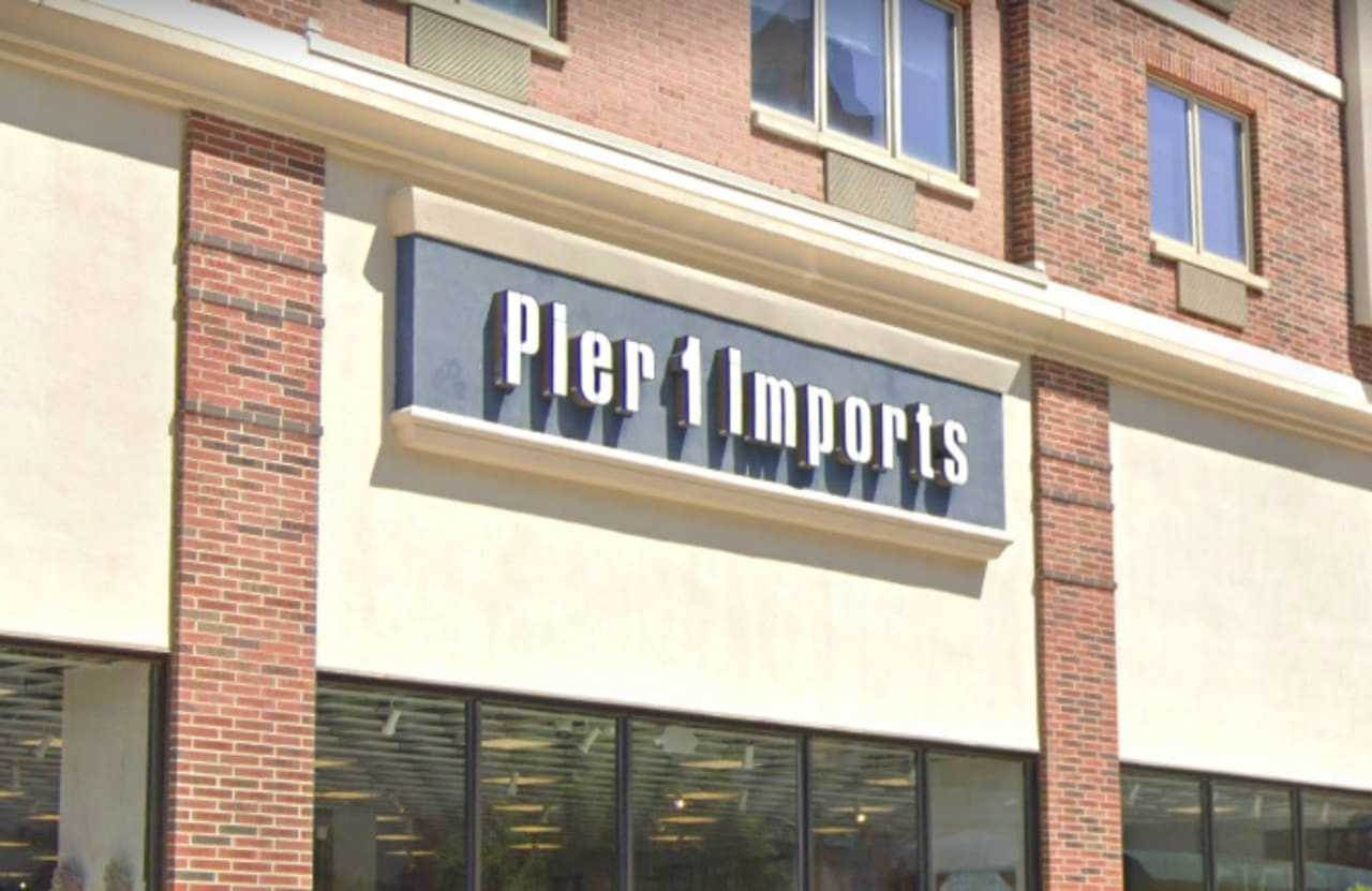 Pier 1 Imports, Edgewater.