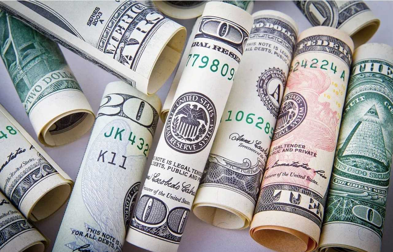 New Haven County man arrested for allegedly defrauding investors.