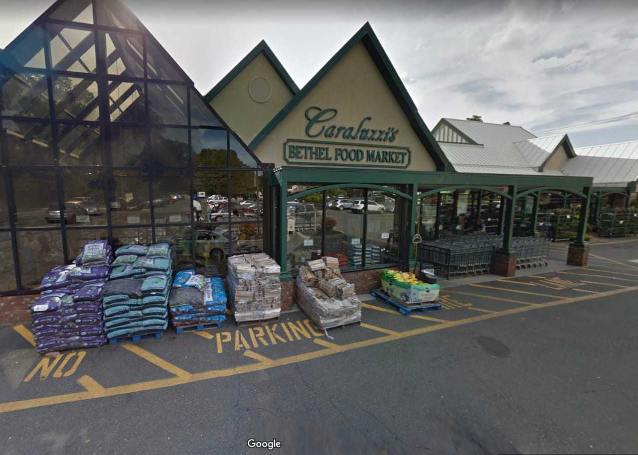 Caraluzzi's Market is coming to Danbury.
