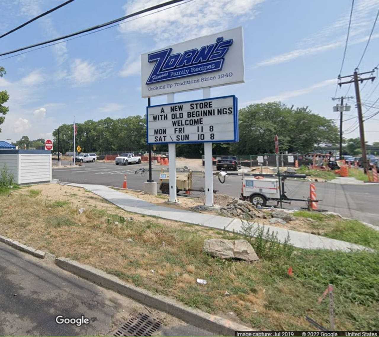 Zorn's of Bethpage sign