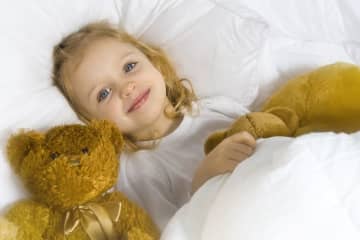 Help your child fall asleep faster, and stay asleep longer with these tips from Valley sleep doctor, Dr. Stephanie Zandieh.