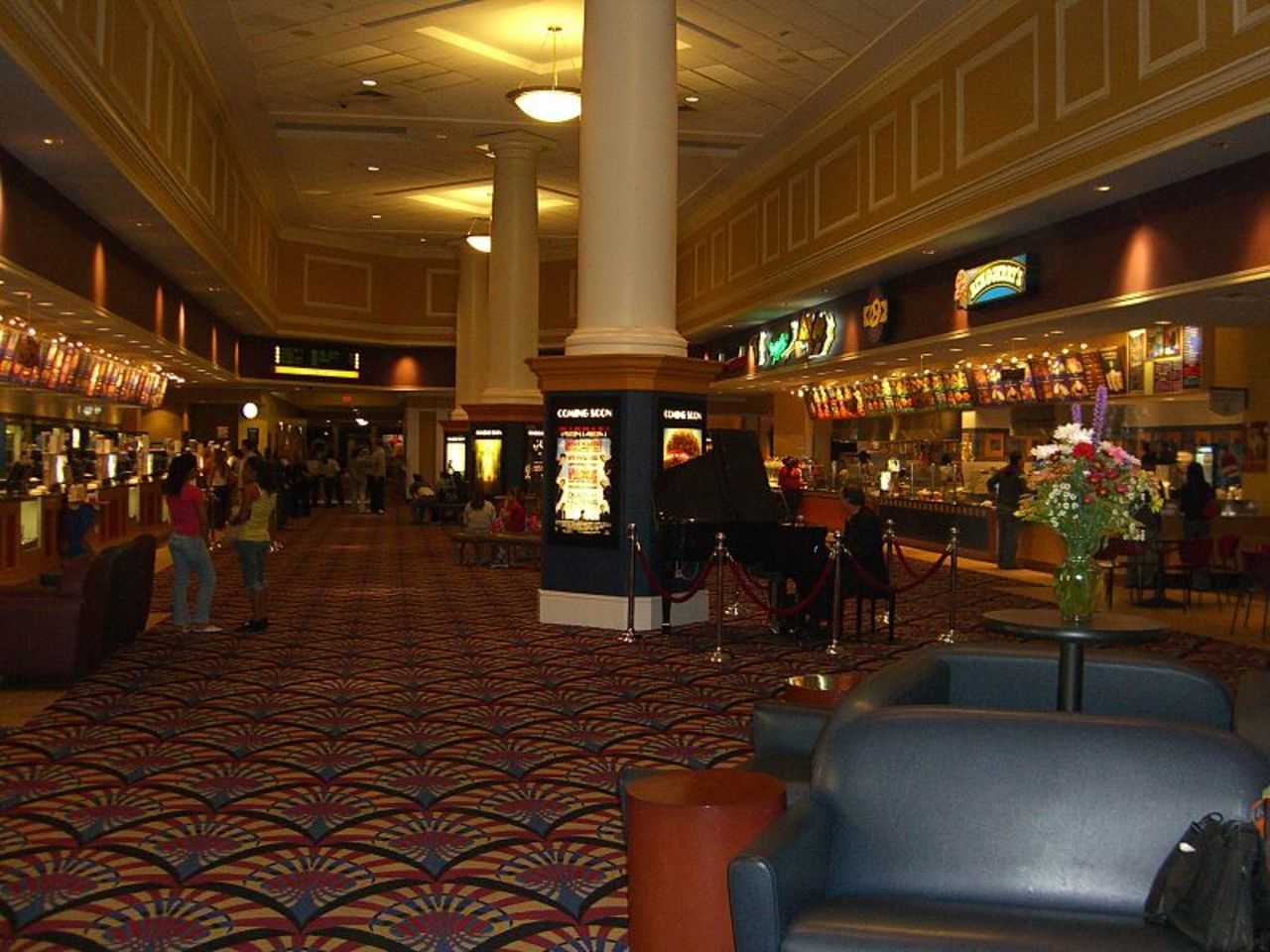 The Cinema de Lux 15-theater movie complex in White Plain's City Center has been cited for a pest problem.