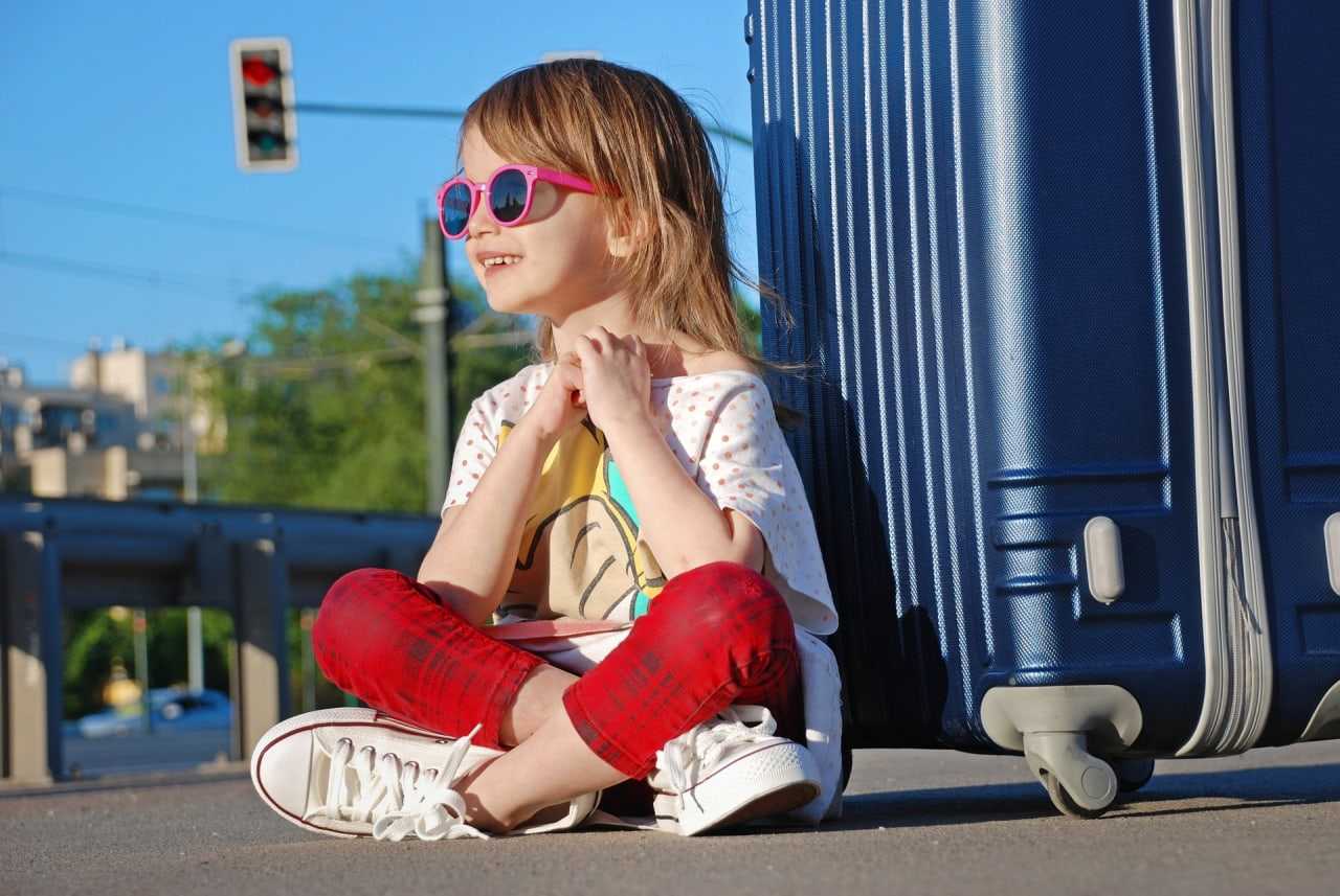 Traveling girl