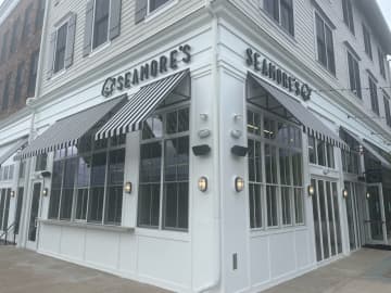 The wildly popular NYC restaurant Seamore's is opening a new restaurant in Darien.