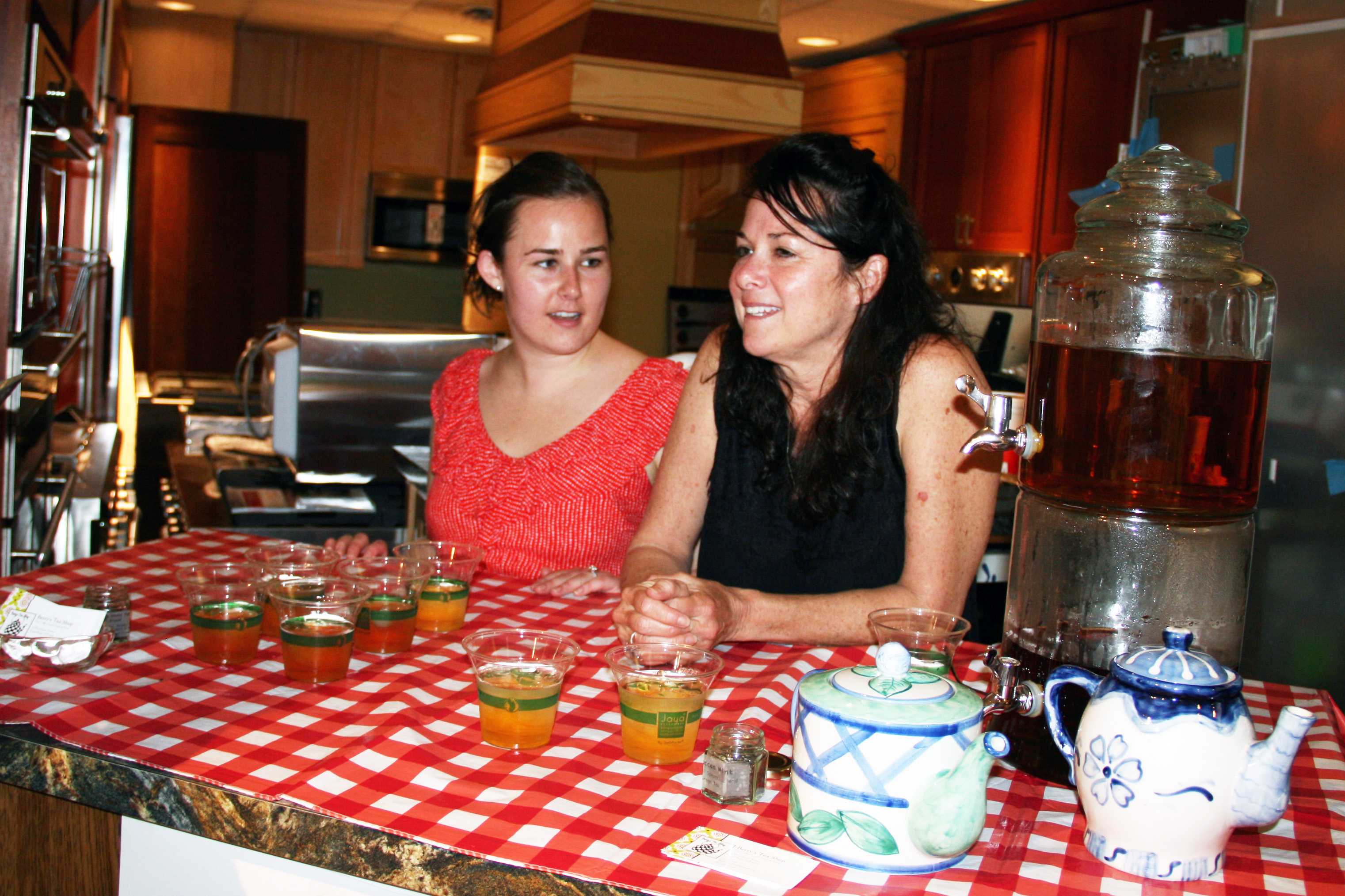 Mother-daughter team Caitlin Shapiro and Deidre Lane are opening Betty's Tea Shop in Pound Ridge.
