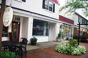 Abitare Designs is planning to move into a vacant storefront on Westchester Avenue in Pound Ridge.
