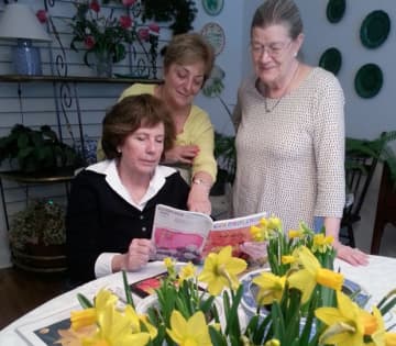 The Pound Ridge Garden Club is selling bulbs May 1-2. 