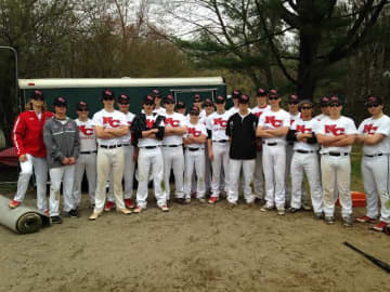 The New Canaan High School baseball will run a Spartan Race Sunday at Citi Field in New York to raise money for the Multiple Myeloma Research Foundation.