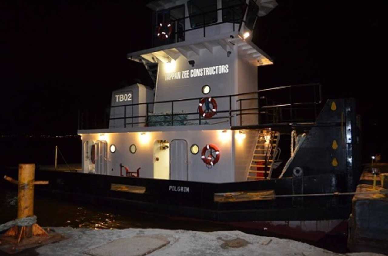 The captain of the Hudson River tugboat "Pilgrim" was taken ill and died late Monday as he was trying to dock the vessel in Haverstraw.