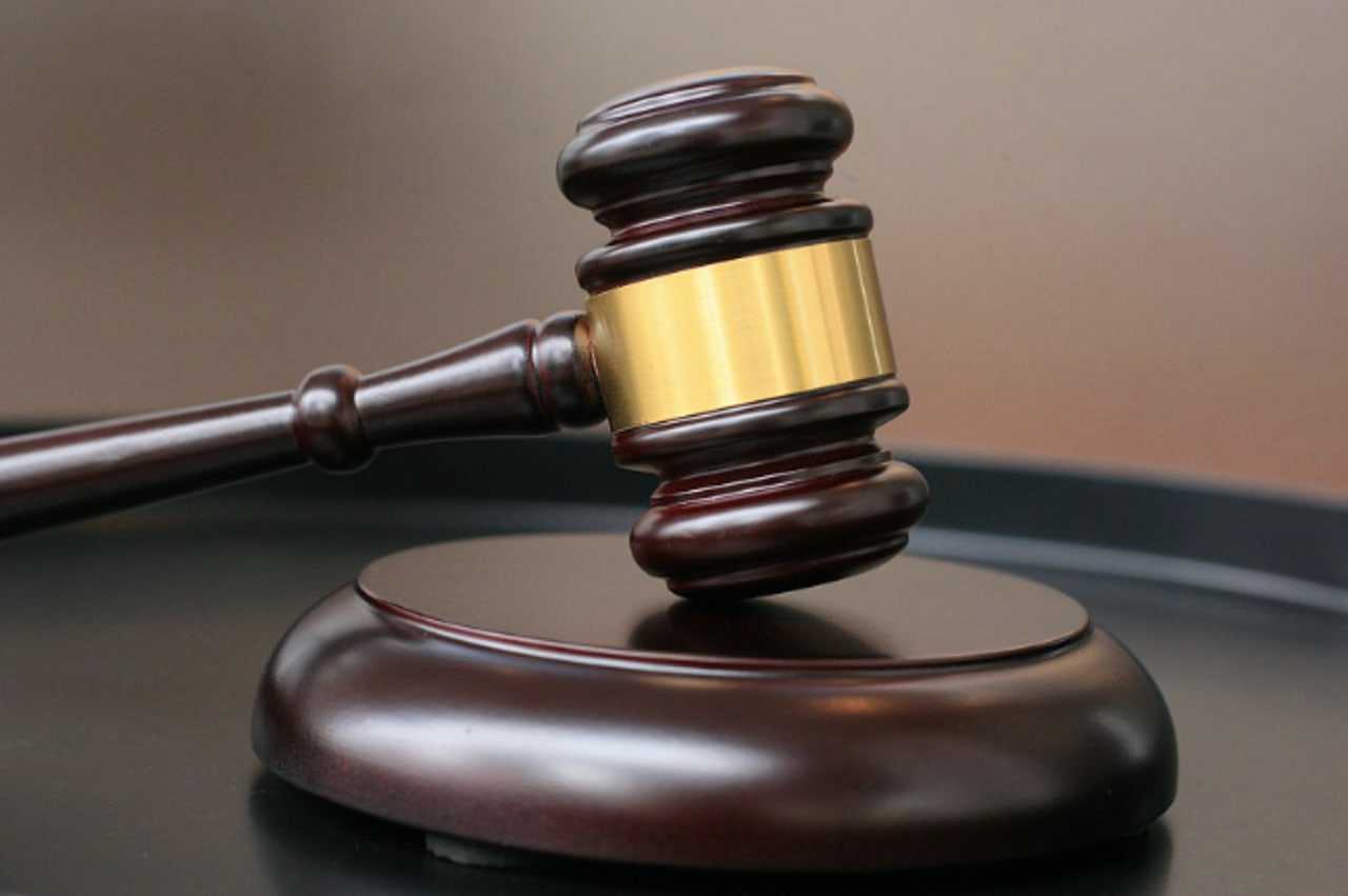 <p>Gavel</p>